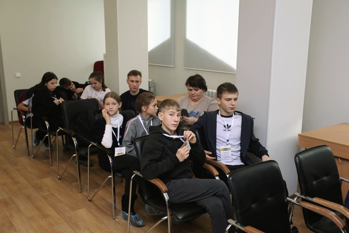 Dist Photo 1