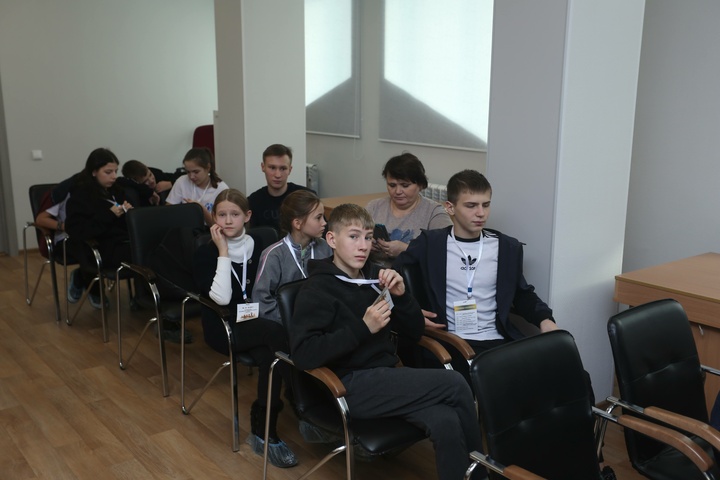 Dist Photo 1