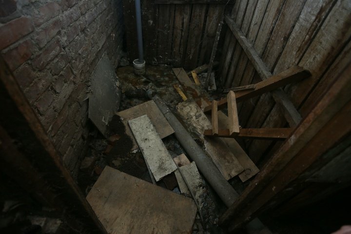 Dist Photo 1