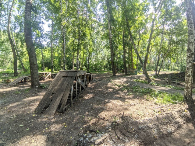 Dist Photo 1