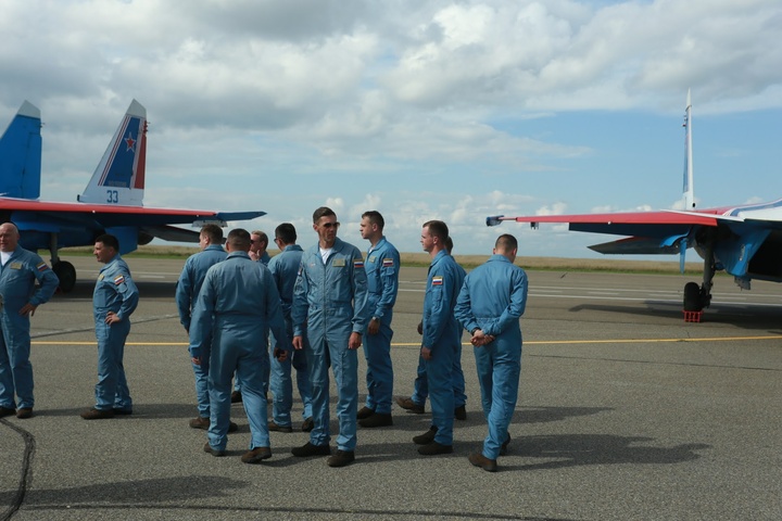 Dist Photo 1