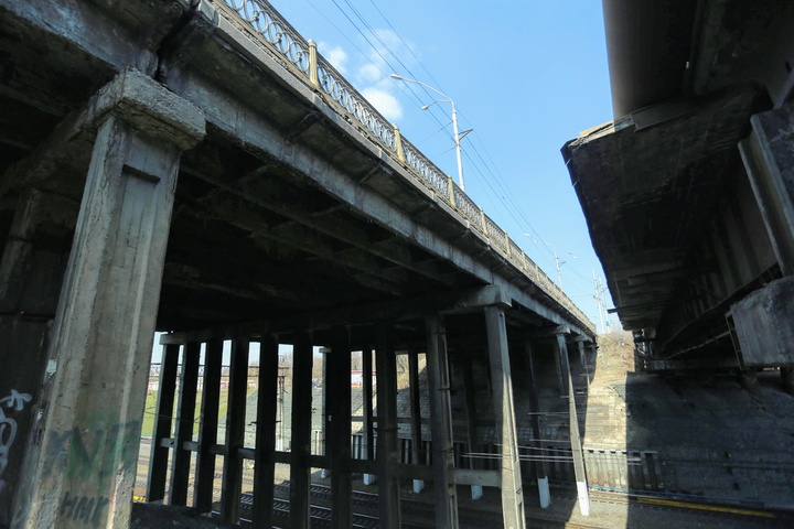 Dist Photo 1