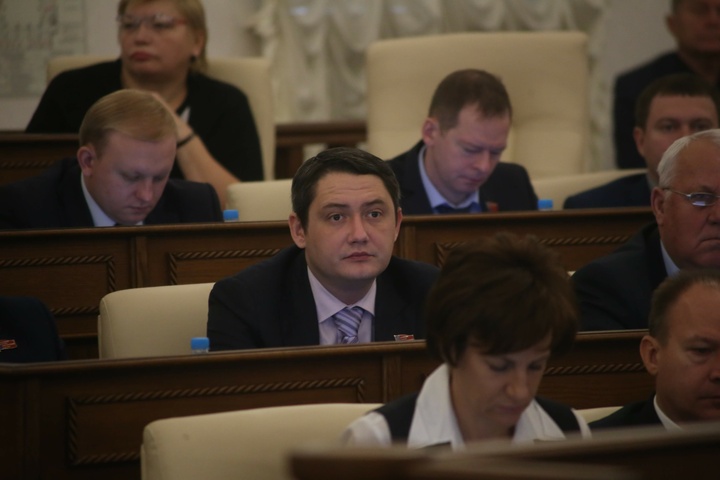 Dist Photo 1