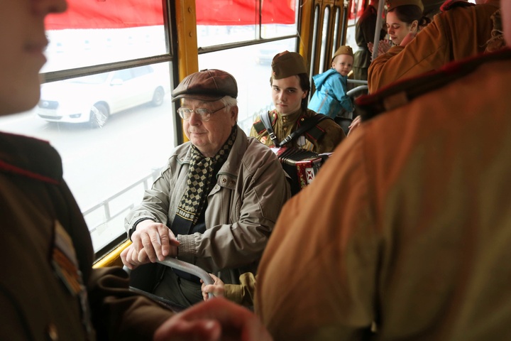 Dist Photo 1