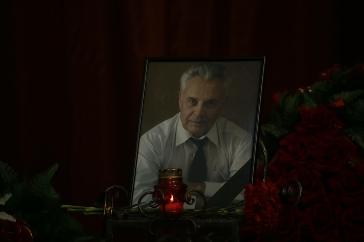 Dist Photo 1