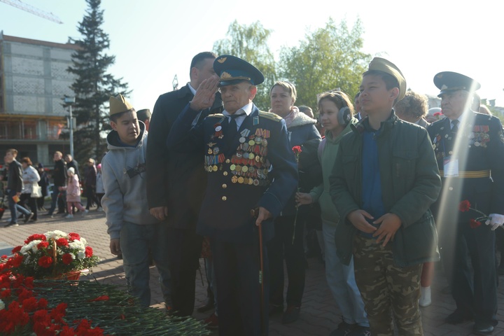 Dist Photo 1
