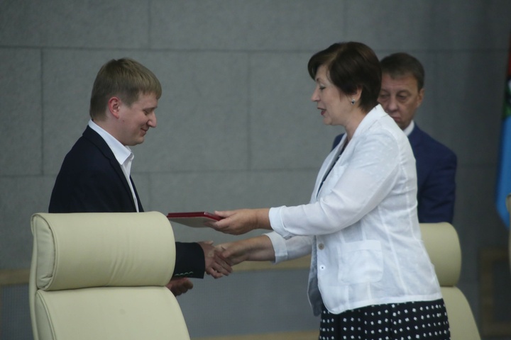 Dist Photo 1